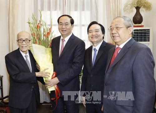 President Tran Dai Quang visit prominent academicians  - ảnh 1